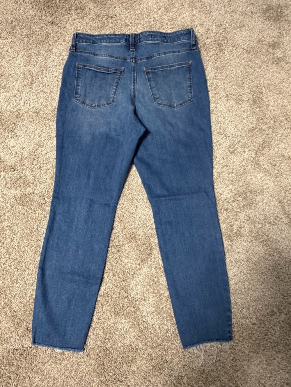 Classic Mid-Blue Women’s High-Rise Skinny Jeans - Picture 3 of 4